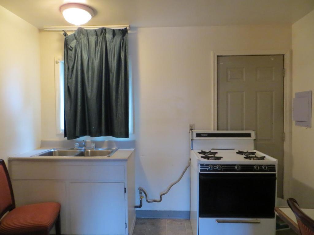 Madison Suites Motel Portland Bilik gambar
